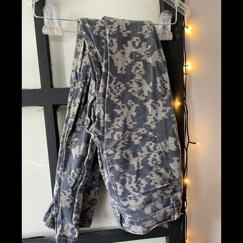 VANILLA STAR Patterned Skinny Jeans